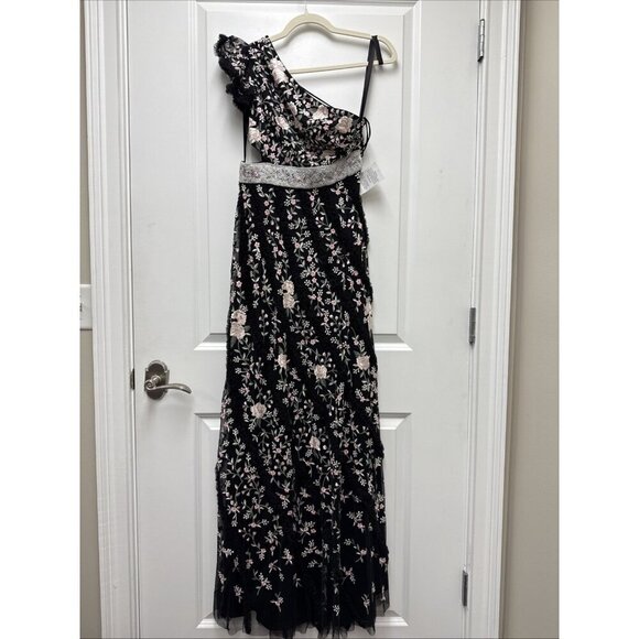 New Mac Duggal Size 4 Black Floral Embroidered Ruffle One Shoulder Lace Up Gown - Picture 5 of 11